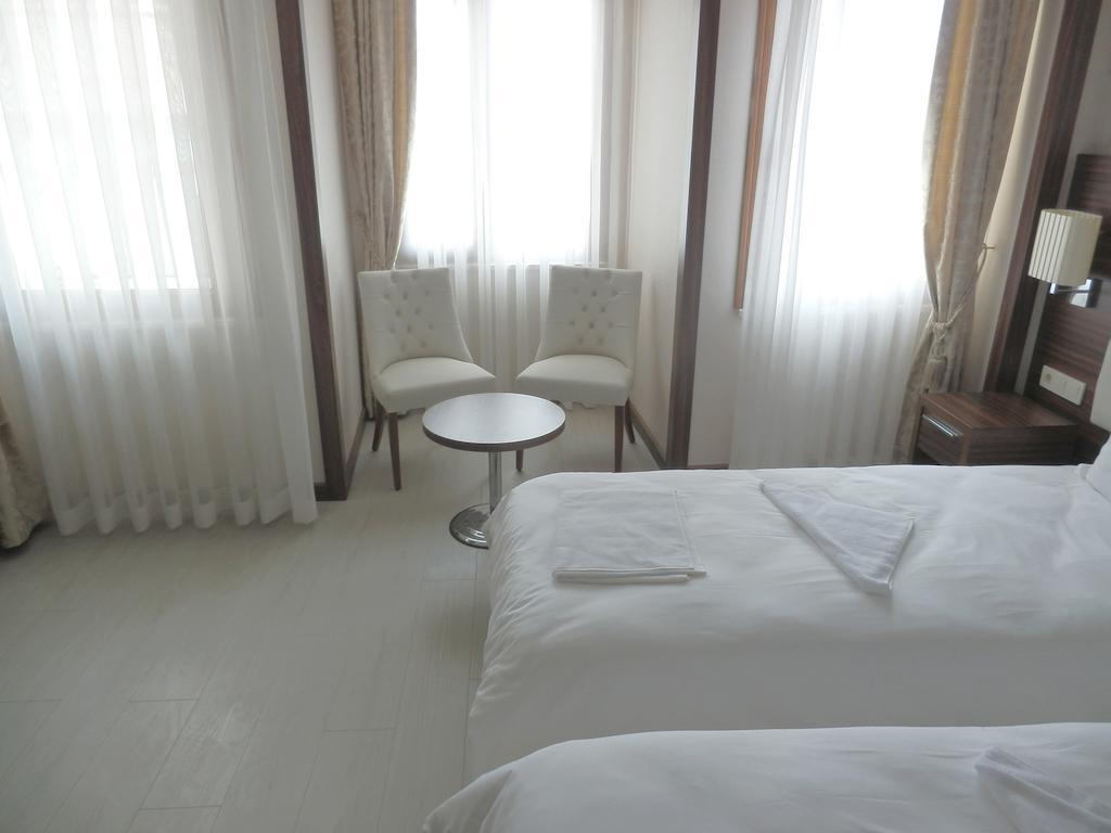 Angelos Appartement *